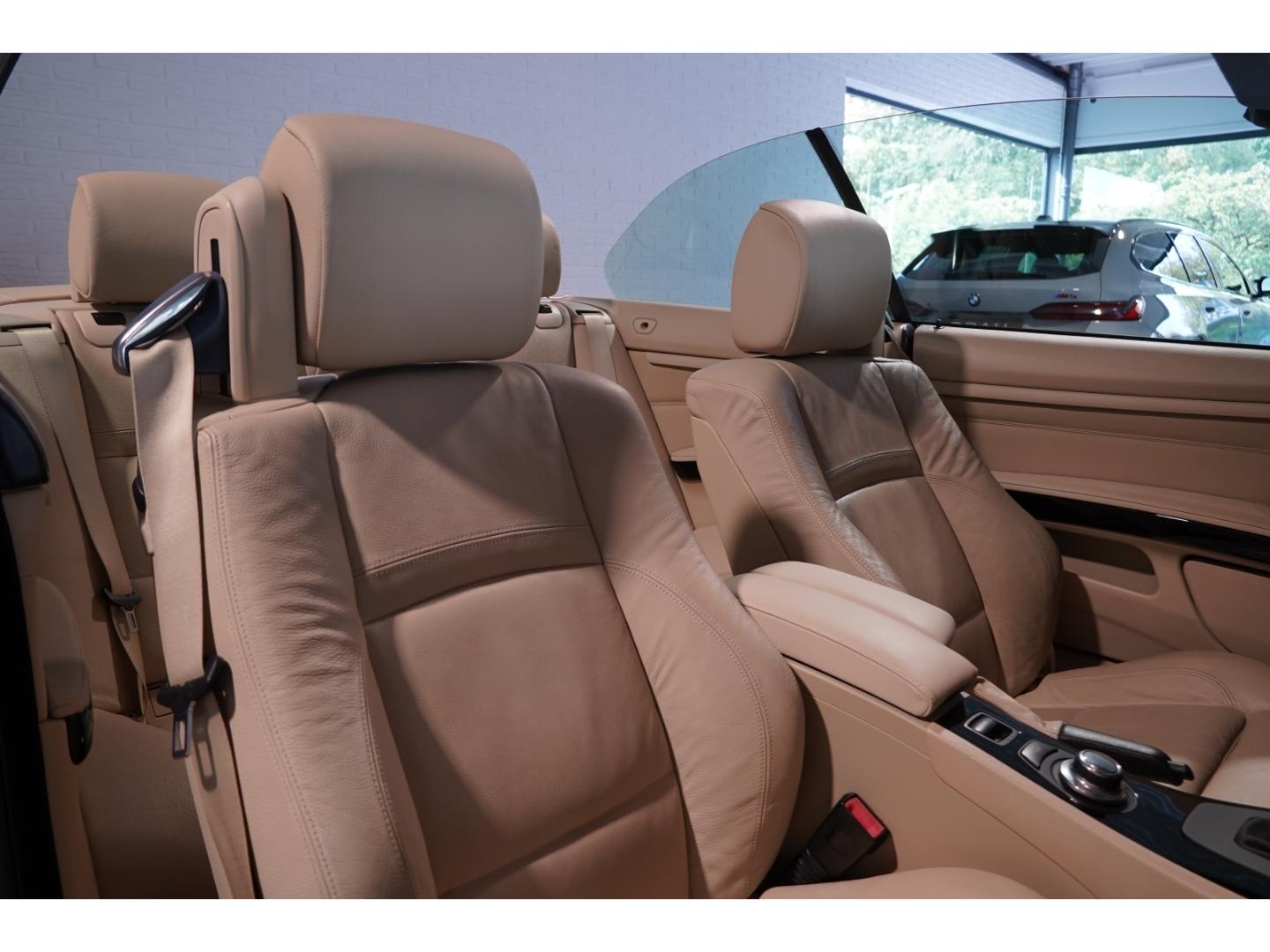 BMW 330 i Cabrio Memo Comfortpak. Leder 19''HIFI Key