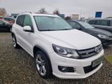 Volkswagen Tiguan Sport & Style DSG 4Motion R-Line NAVI BT - Volkswagen Tiguan: Motion