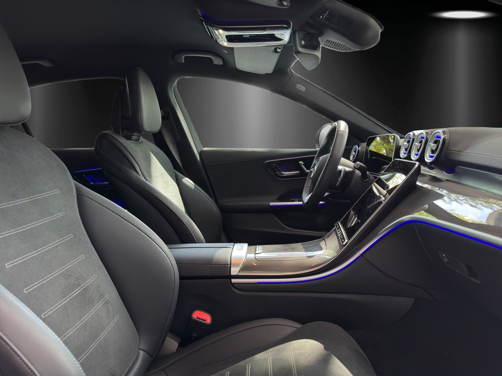 Fahrzeugabbildung Mercedes-Benz C 220 d AMG Distronic AHK Memory 360° GUARD 360°