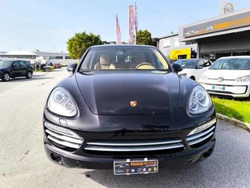 Porsche Cayenne - 5