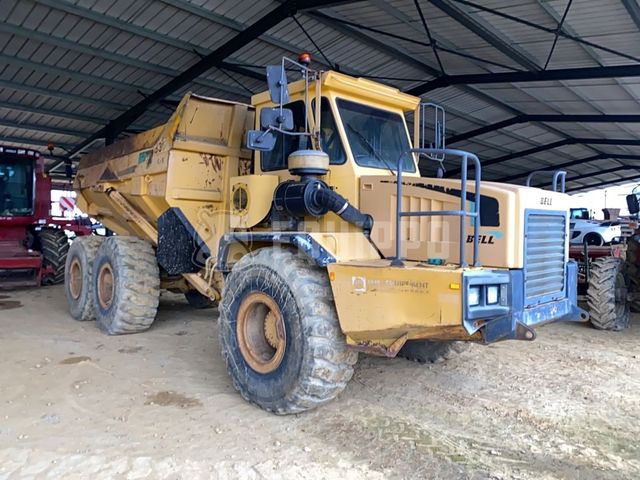 Bell B 30 C 6x6 Knickgelenkter Muldenkipper