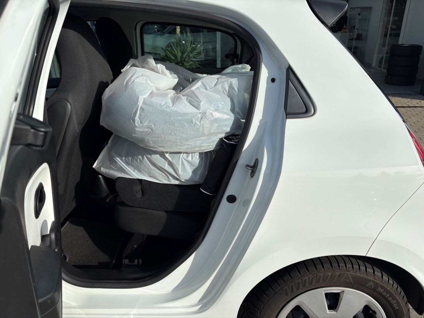 Fahrzeugabbildung Renault Twingo Life Bluetooth Tel.-Vorb. Berganfahrass.