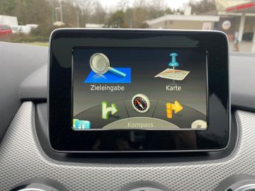 Fahrzeugabbildung Mercedes-Benz B 220d Urban*Panorama*LED*Kamera*Totwinkel*