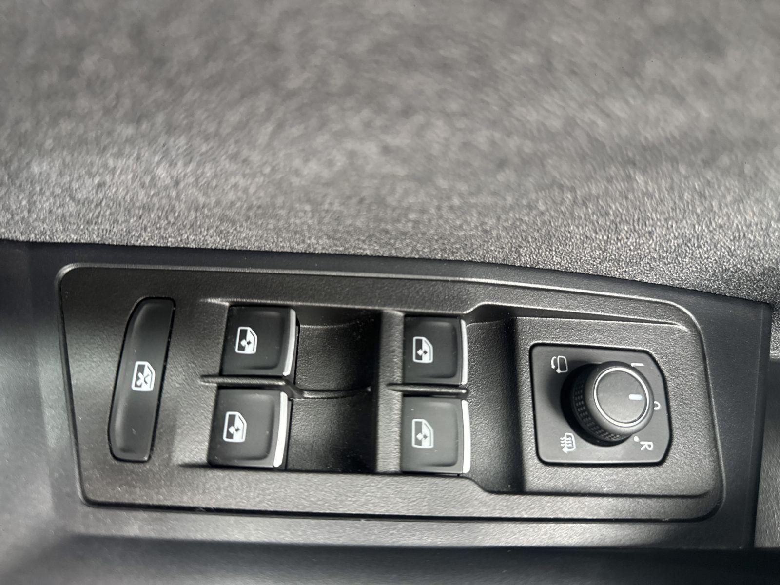 Volkswagen T-Roc Move 2.0 TDI AHK+SHZ+LM+Navi+ACC+App-Conne, миниатюра 17