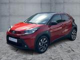 Toyota AYGO X 1,0 Teamplayer - Toyota Aygo (X) mit Benzin-Antrieb: Rot, Kleinwagen