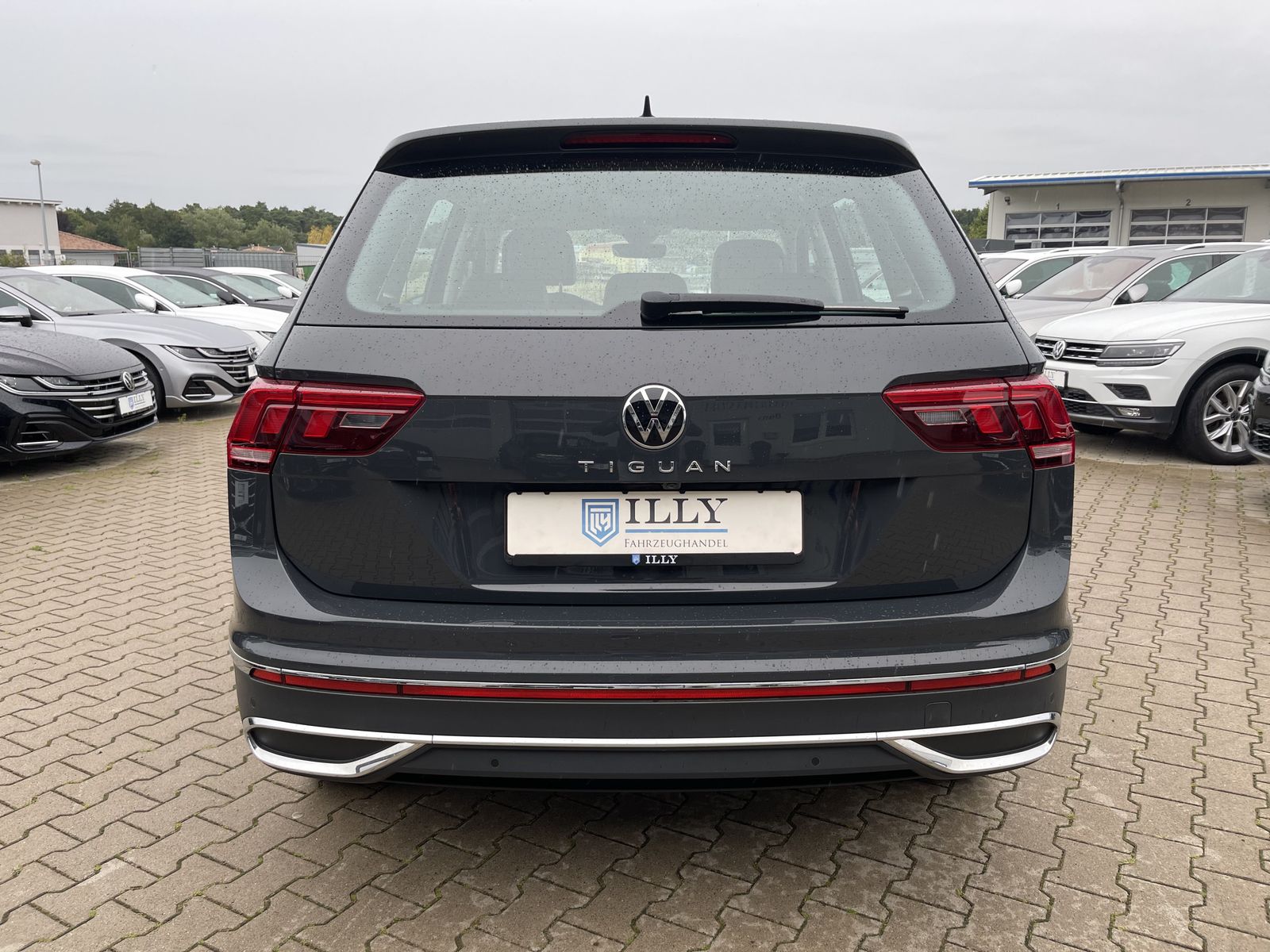 Fahrzeugabbildung Volkswagen Tiguan 2.0 TDI*4Motion*AHK*Leder*Cam*STHZ*HeadUp