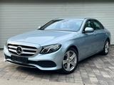 Mercedes-Benz E 400 4Matic Limo. 1.Hand Distr.Spur.Burmester - silberne Mercedes-Benz E 400