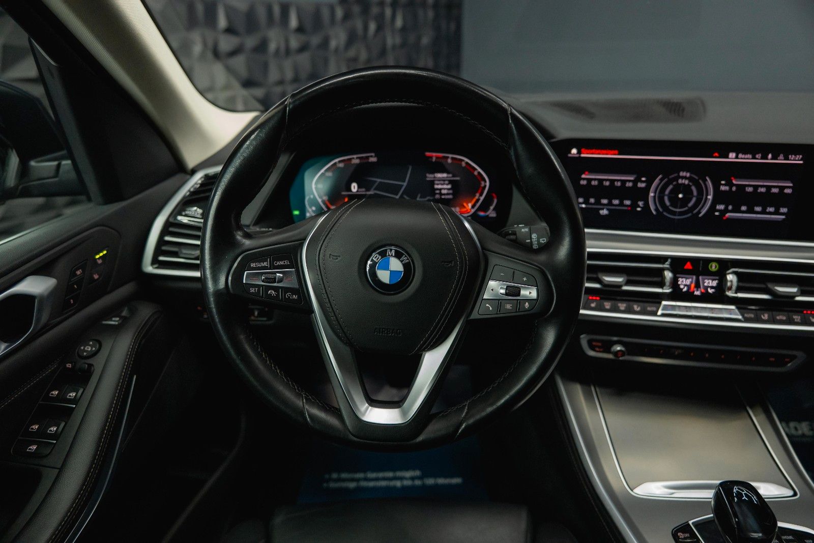 Fahrzeugabbildung BMW X5 xDrive 40i X-Line Sport *Massage*Head Up*ACC*