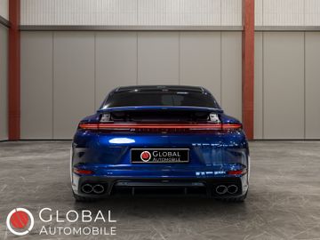 Porsche Panamera - 4