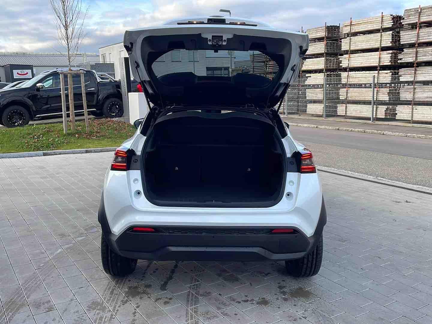 Nissan Juke 1,0 DIG-T Automatik Tekna, миниатюра 10