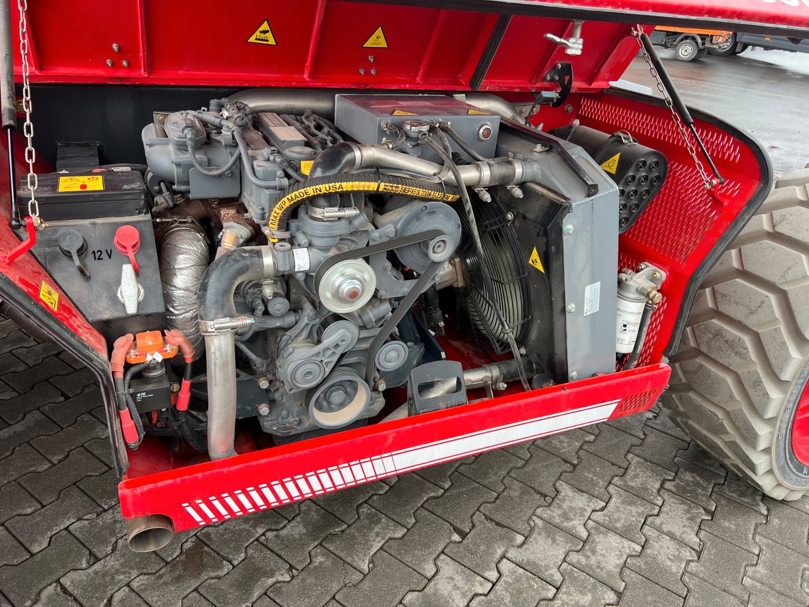 Fahrzeugabbildung Andere Magni DTBJ 30 RT 4x4 / 30,3m / 454kg / nur 722h