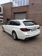 BMW 520d Touring  Mild-Hybrid - BMW 520 Gebrauchtwagen in Stuttgart