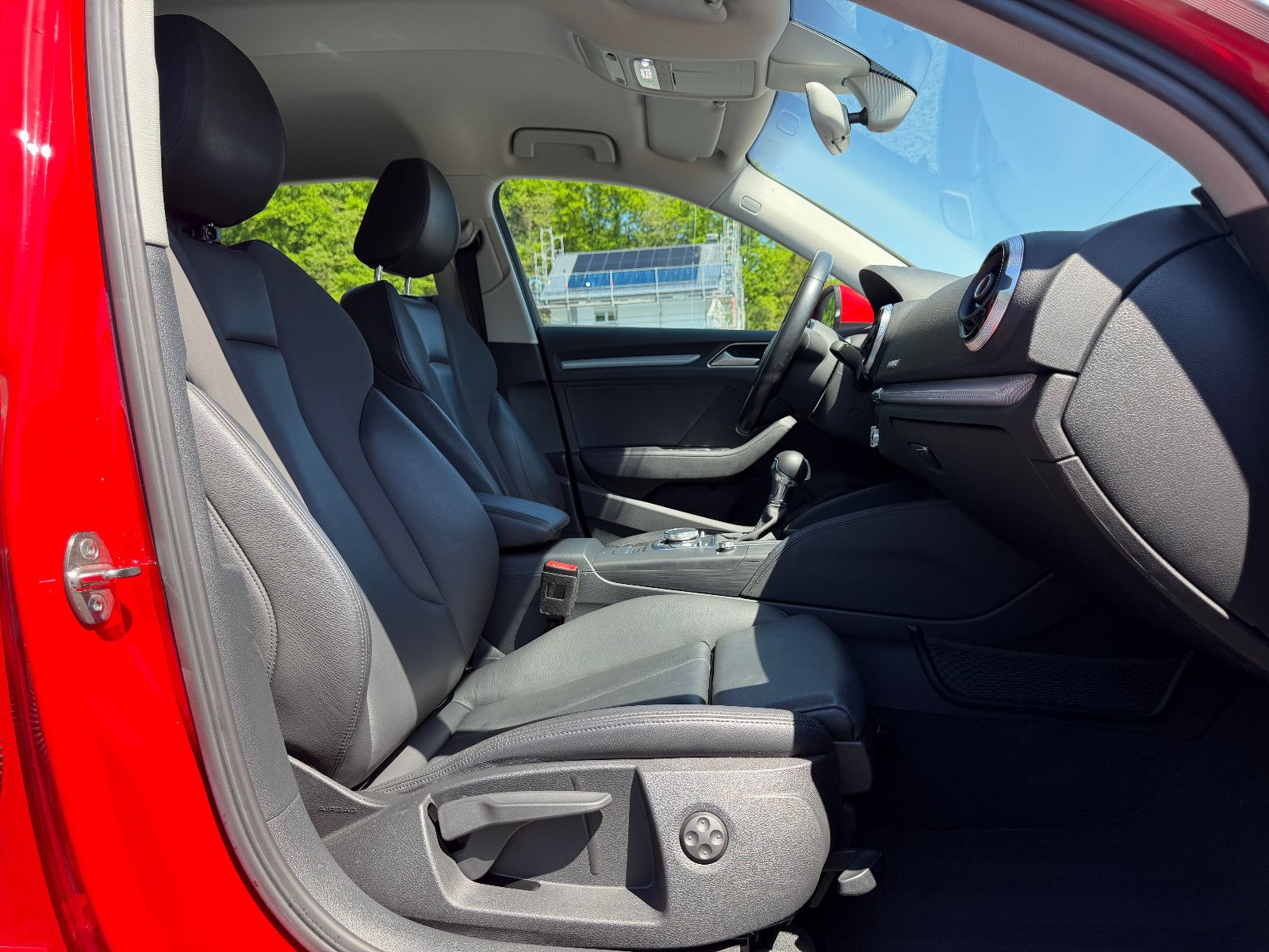 AUDI A3 Sportback e-tron NAVI/LED/KAMERA – Foto 11