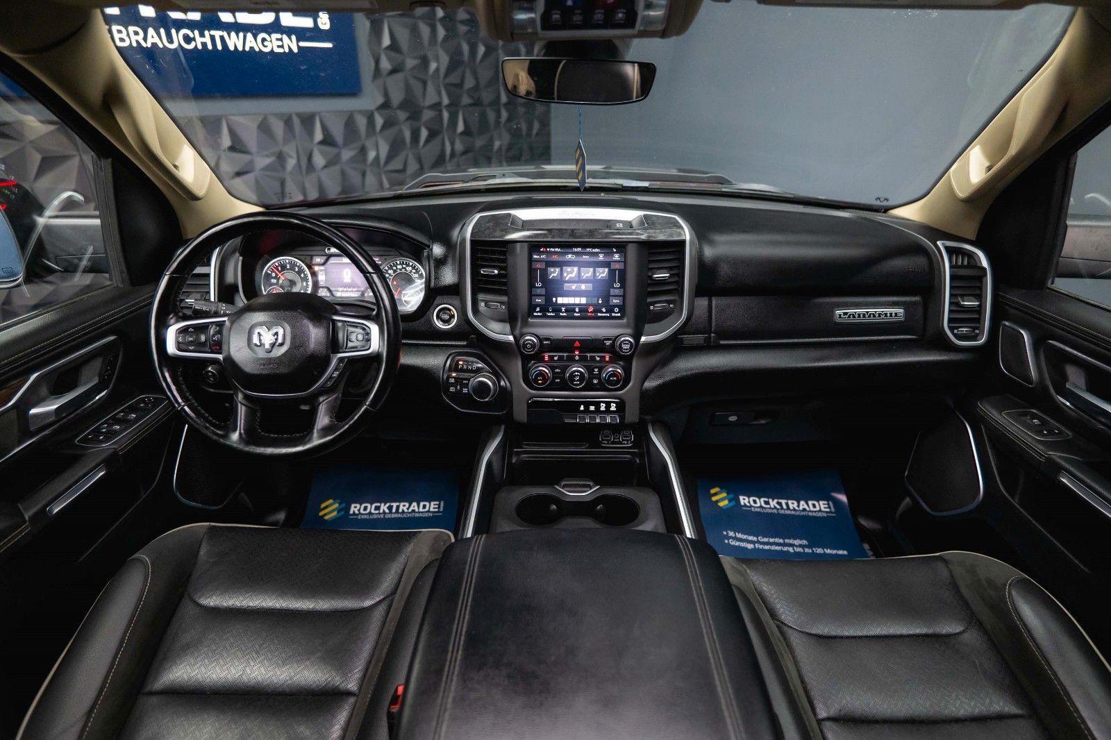 Fahrzeugabbildung Dodge RAM 5.7 V8 HEMI 4x4 NIGHT LARAMIE *Unfallfrei*