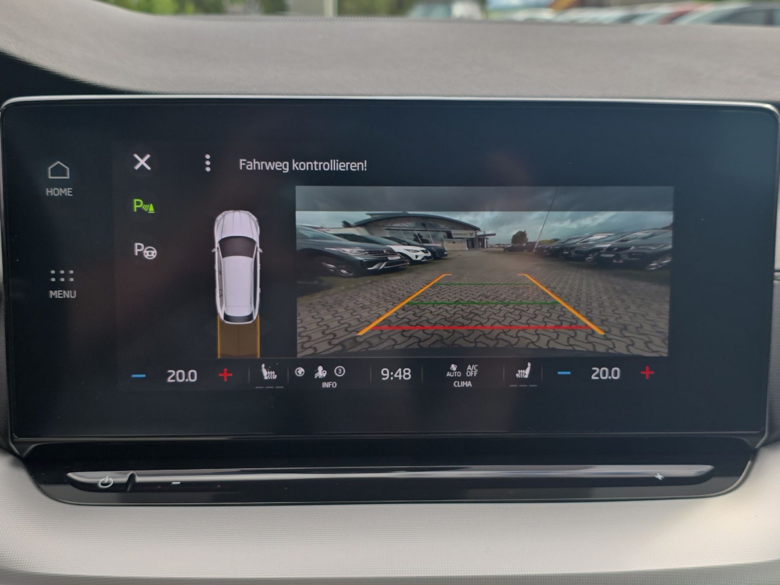 Fahrzeugabbildung SKODA Octavia Combi Ambition Matrix Navi AHK GRA SHZ