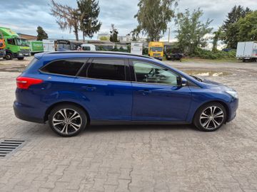 Ford Focus - 8