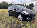 Peugeot  5008  1.6 Benzin - Peugeot 5008: Kombi