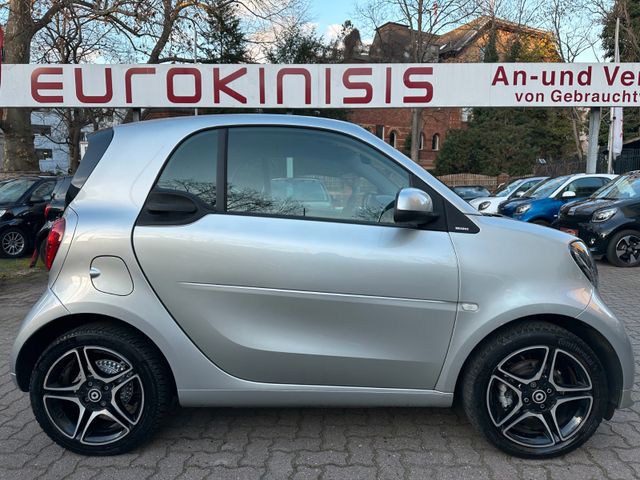 Smart fortwo 66kW DCT *BRABUS*NAVI*RF-KAMERA*