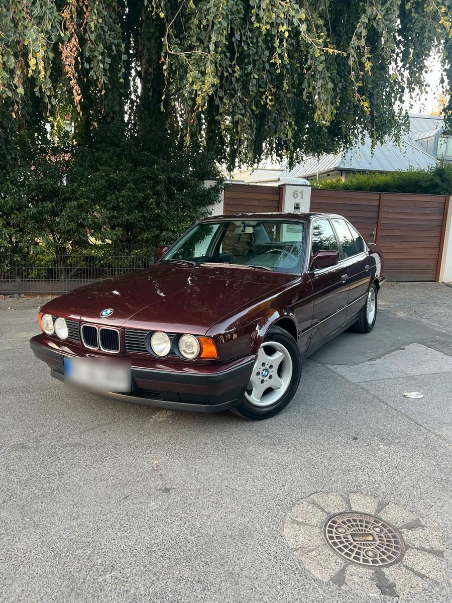 BMW 525