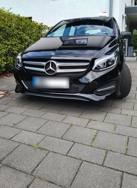 Image of Mercedes-Benz B 180