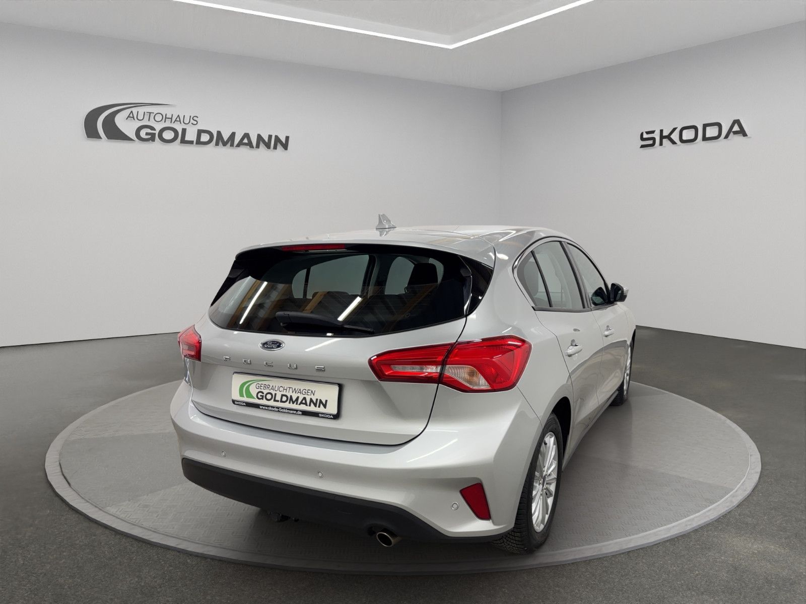 Fahrzeugabbildung Ford Focus Lim. Titanium 1.0 EcoBoost