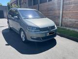 Volkswagen Sharan 2.0 TDI 7 Sitzer/Panorama/AHK - VW Sharan Gebrauchtwagen in Nürnberg