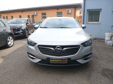 Opel Insignia - 1