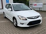 Hyundai i30 1.6 CRDi 66 kW FIFA WM Edition 2HAND/TÜV NEU - Hyundai i30 mit Anhängerkupplung