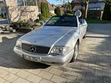 Mercedes-Benz SL 320 - - Mercedes-Benz SL 320 aus 2000