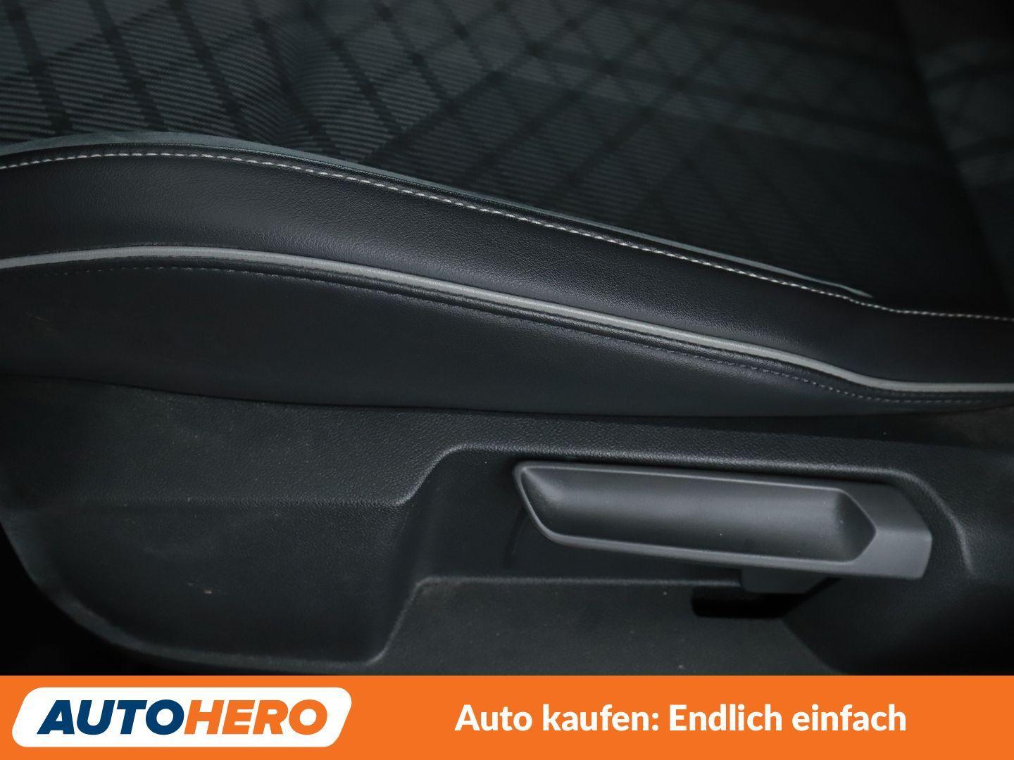 Volkswagen Golf VIII 1.5 eTSI ACT R-Line Aut.*NAVI*CAM*ACC*, миниатюра 28