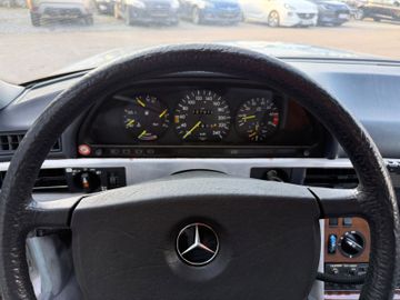 Mercedes 500 - 9