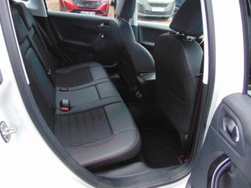 Bild 12 Peugeot 2008 Allure