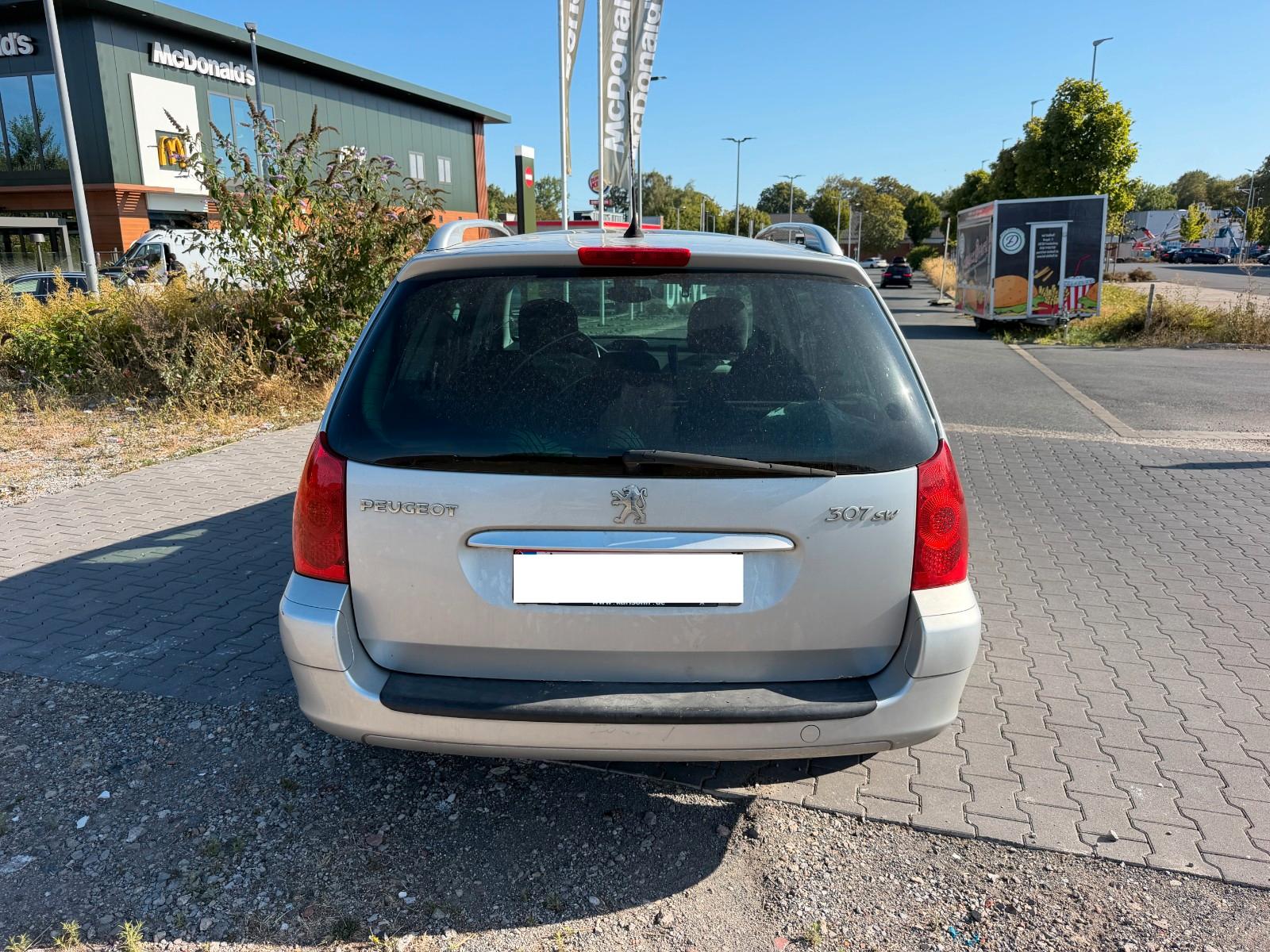 Peugeot 307 2006 — engine 1.587 cm³, 109 HP (80kW)