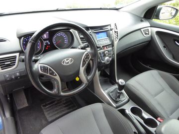 Hyundai i30 blue 1.4 Trend