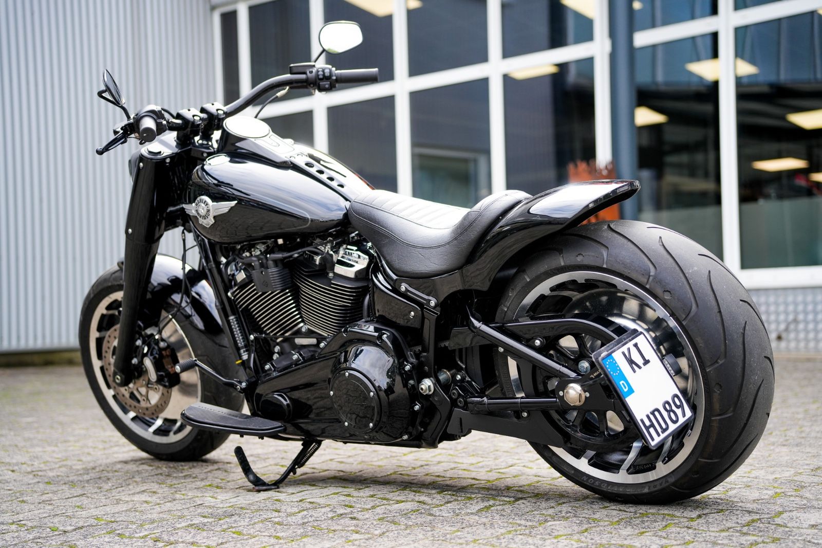 Fahrzeugabbildung Harley-Davidson SOFTAIL FAT BOY FLFBS 114 - JEKILL&HYDE -