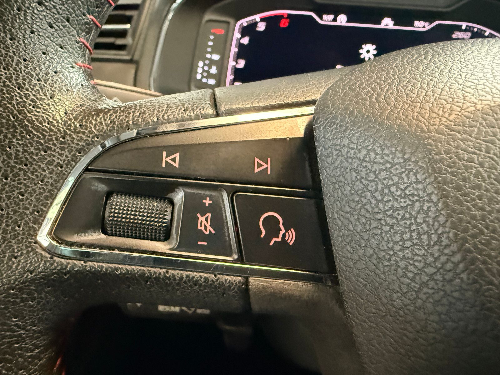 Fahrzeugabbildung SEAT Ibiza FR/ACC/KAMERA/LEDER/APPLE/LED