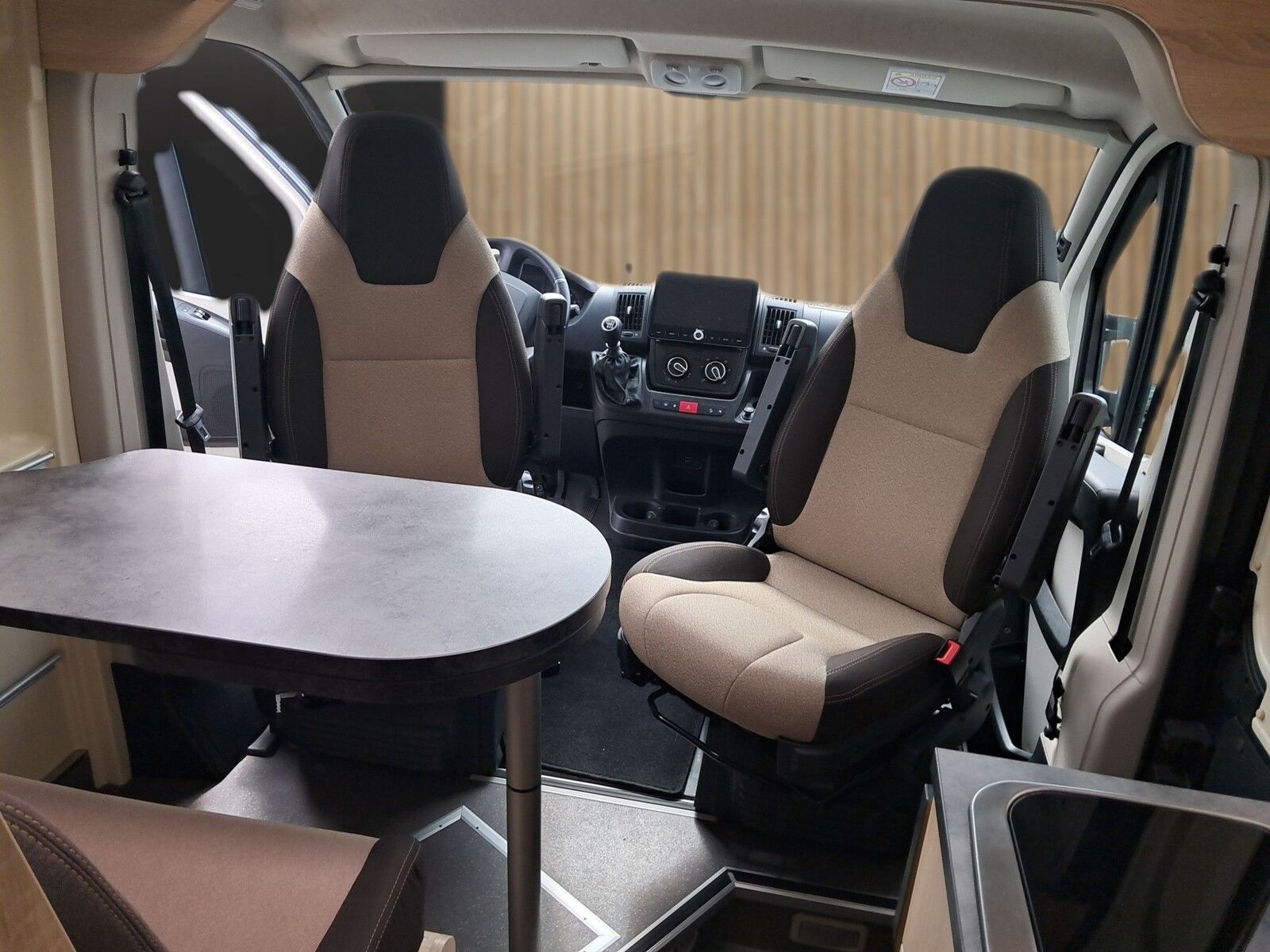 Fahrzeugabbildung Clever Celebration Citroen 163 RK,Solar
