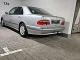 Mercedes-Benz Mercedes W210 E200 Garagenfahrzeug, Rentne... - gebrauchte Mercedes-Benz E 200 aus dem Jahr 1999