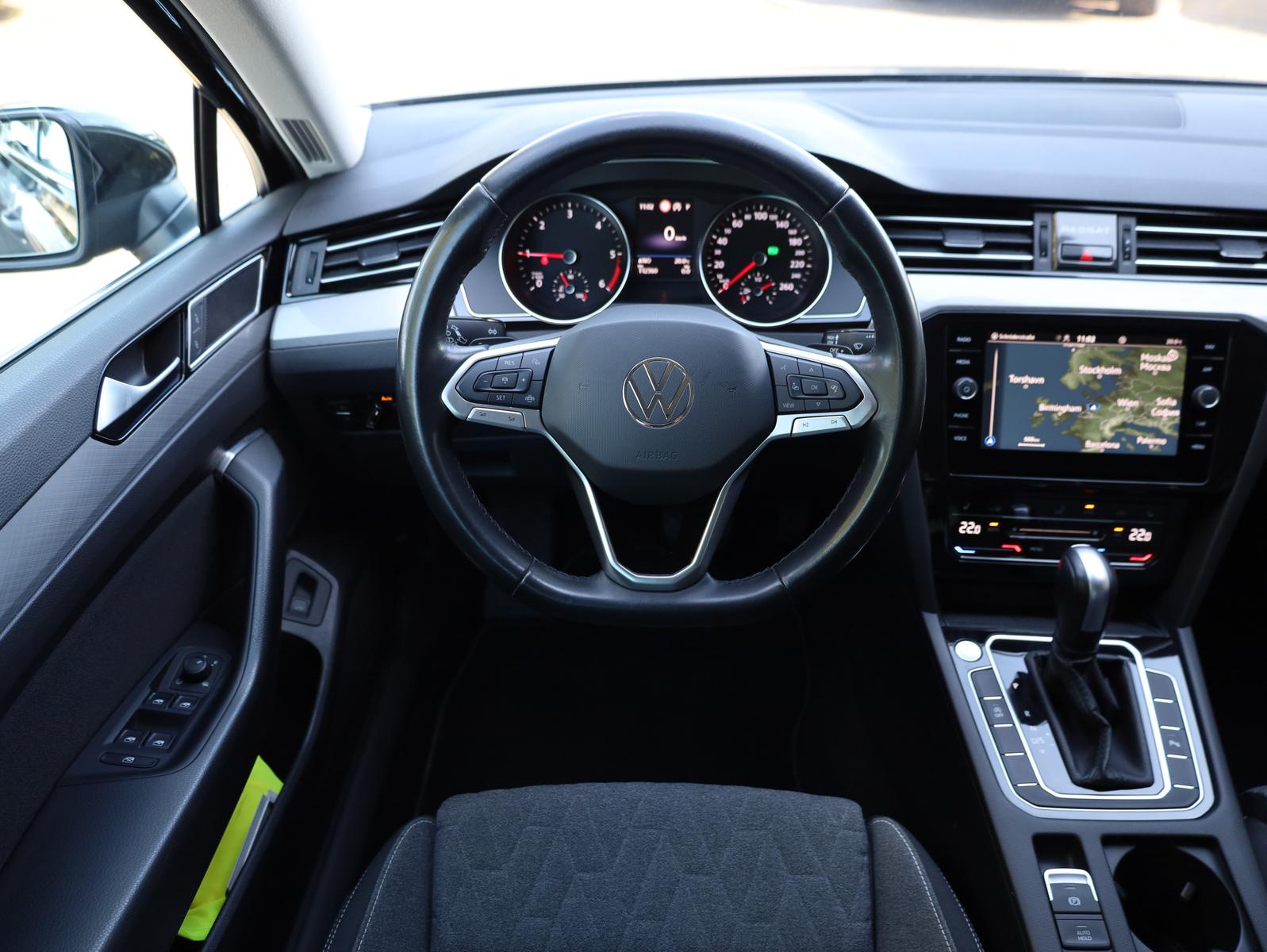 Volkswagen Passat Business 2.0TDI*ACC*CarPlay*AHK*, миниатюра 18