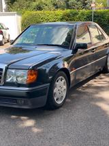 Mercedes-Benz W124 500E E500 - Mercedes-Benz E 500: W124