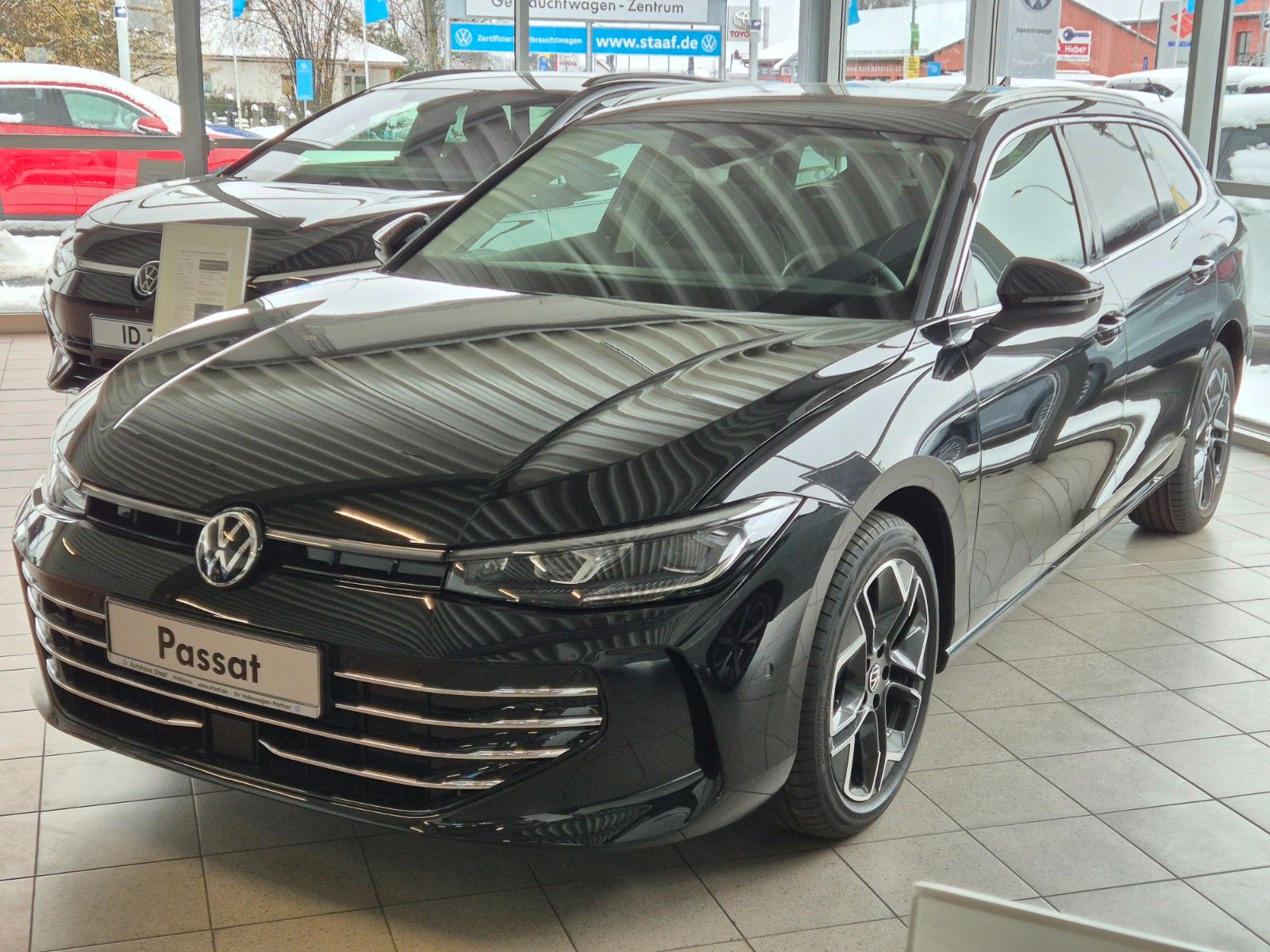 Volkswagen Passat Variant Elegance 2.0 TDI AHK PANO ProMax foto 1