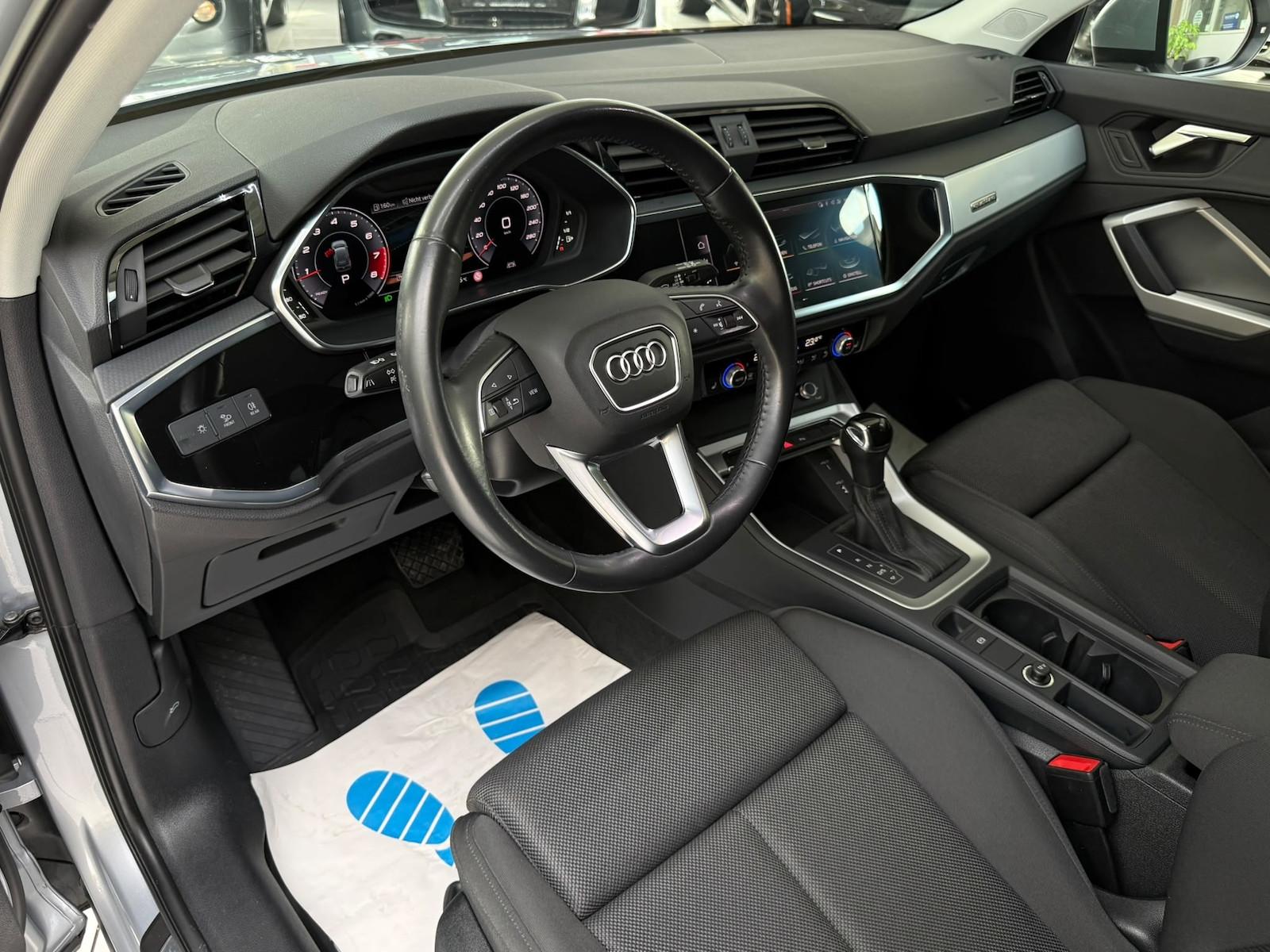 Audi Q3 40 TFSI S-tronic Quattro Standheiz. LED ACC