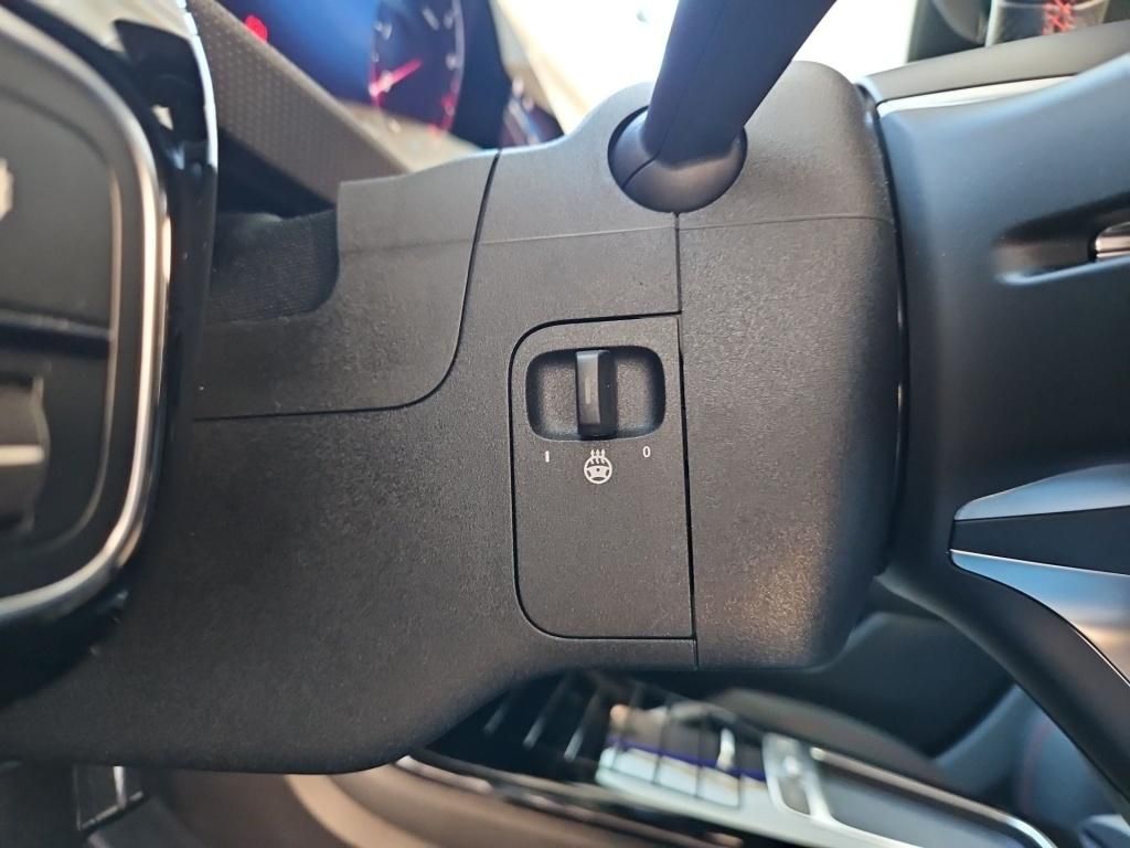 Fahrzeugabbildung Mercedes-Benz A 200 AMG Pano LED SHZ KeyLess Ambie. Sport DAB