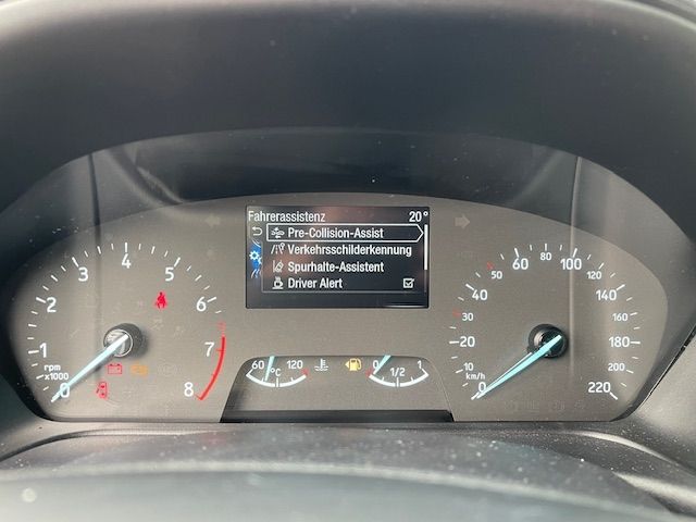 Fahrzeugabbildung Ford Puma ST-Line VerkehrszeichenERK Kamera Tempomat
