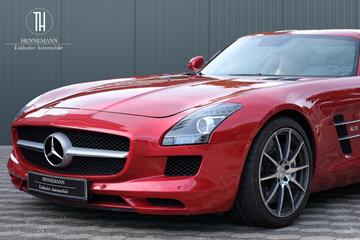 صورة 8 لـ 2011 Mercedes-BENZ SLS AMG