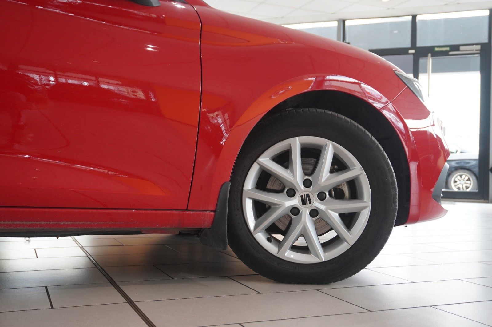 Fahrzeugabbildung SEAT Leon ST 2.0 TSI STYLE NAVI/LED/KAMERA/VIRT./DAB+