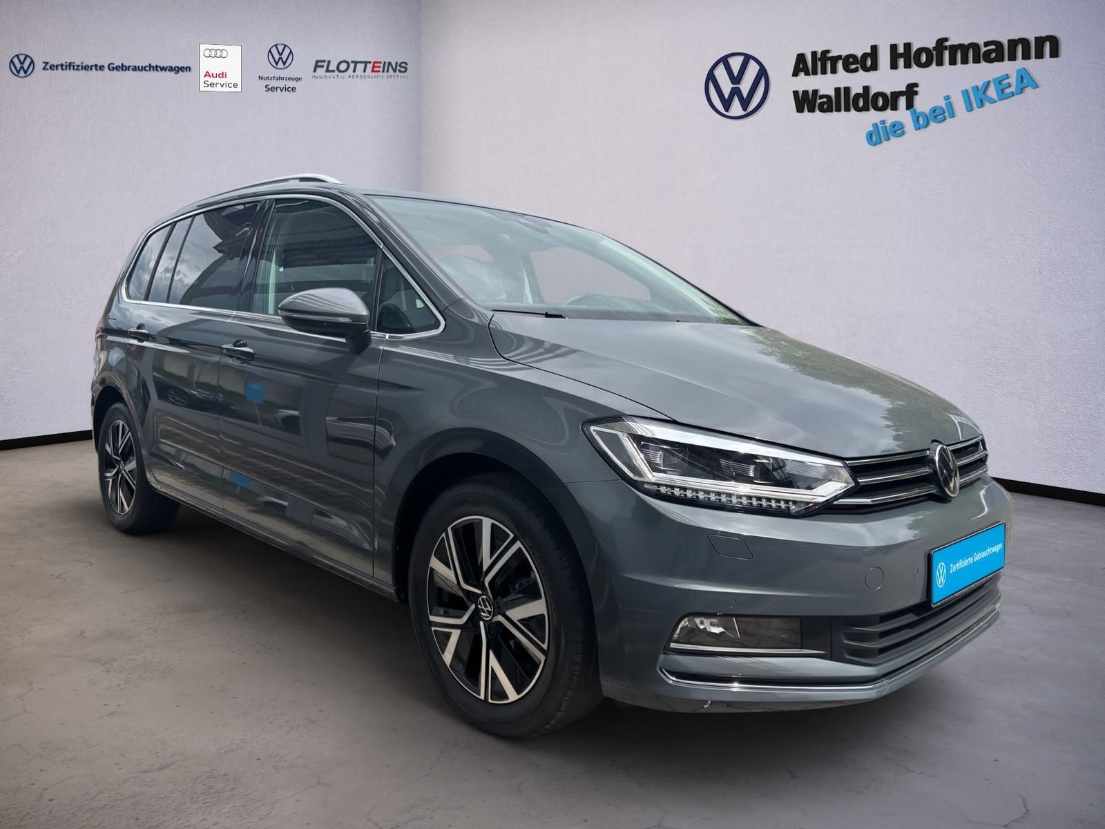 Volkswagen Touran Highline 2.0 TDI DSG AHK NAVI ACC foto 3