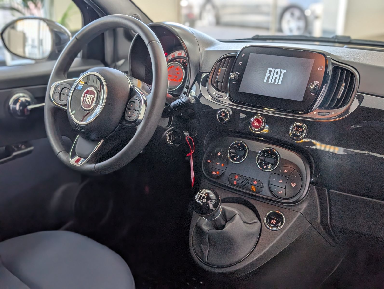 Fahrzeugabbildung Fiat 500 GSE 1,0 Mild-Hy Comfort-Pack Tech-Pack Temp