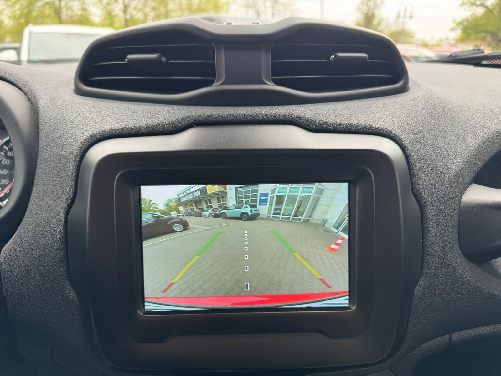 Jeep Renegade - Bild 18