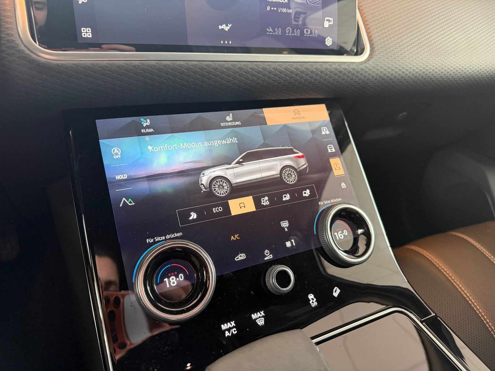 Fahrzeugabbildung Land Rover Range Rover Velar/360*KAM/LED/APPLE/LEDER/